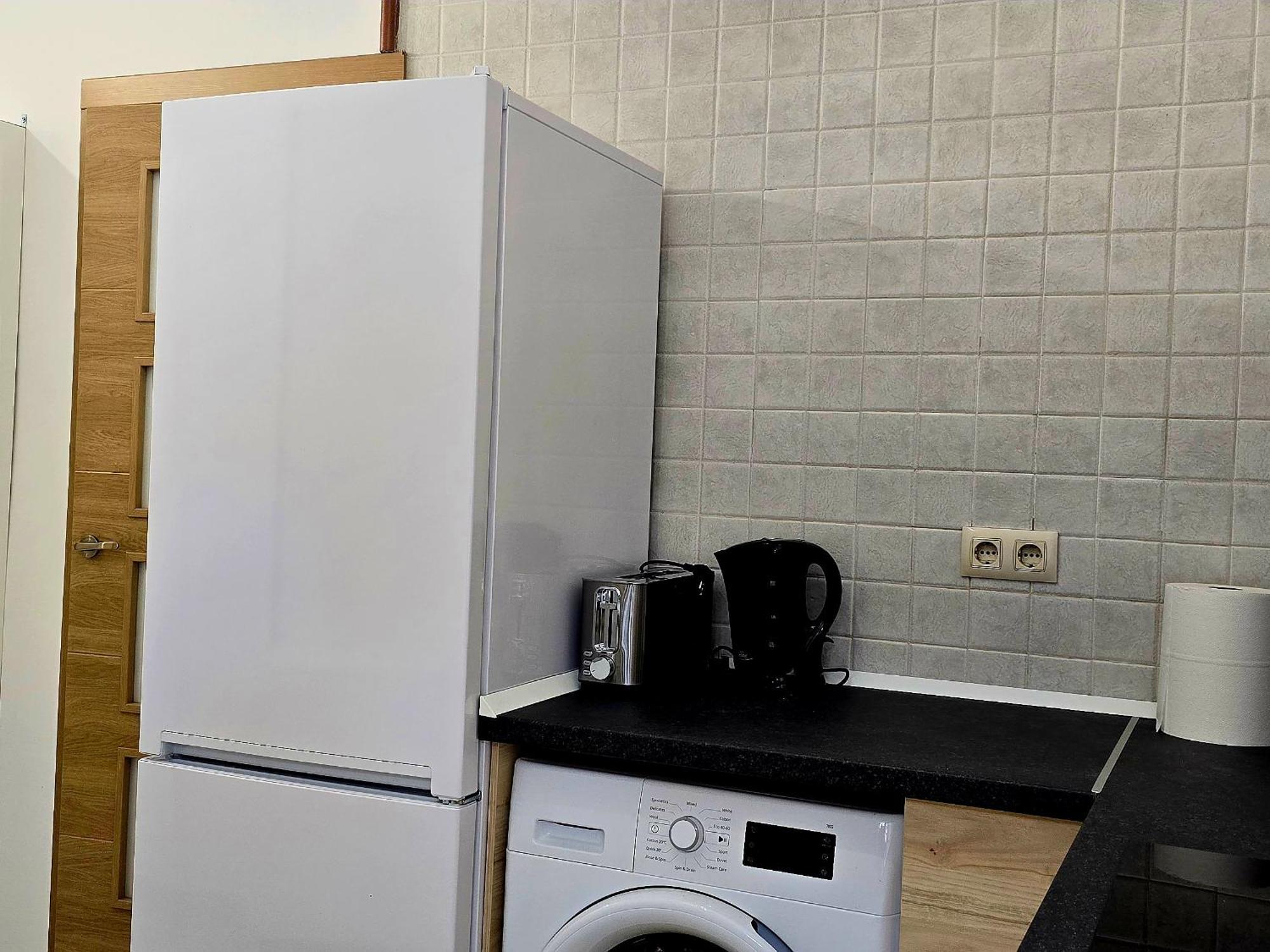 Apartamentos,Puerta De Bisagra-Parking Gratis Толедо Экстерьер фото